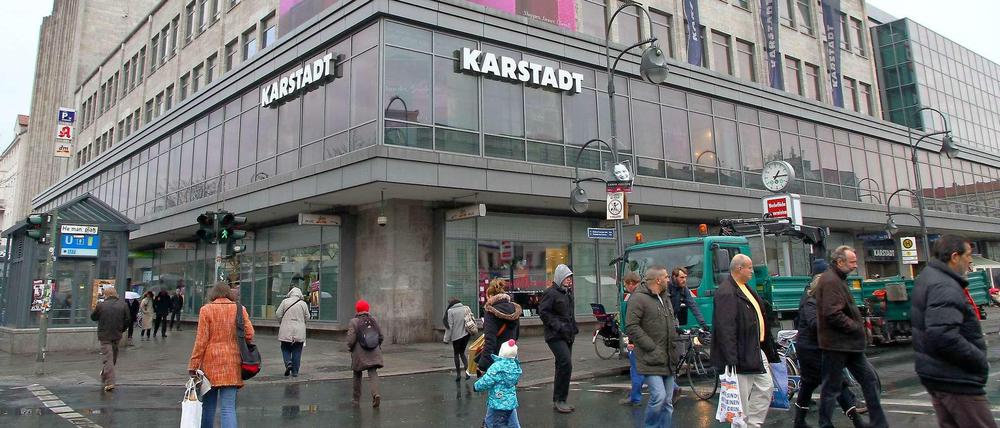 Schmuckdiebstahl am Hermannplatz. Einbrecher machten in der Nacht zu Sonntag Beute.