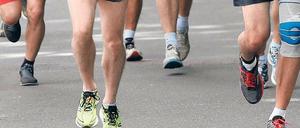 Läufer sollten ihre Knie nicht zu stark beanspruchen.