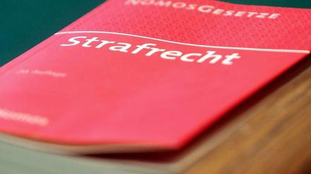 Ein Gesetzesbuch zum Strafrecht