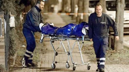 Polizei und Notärzte konnten nur noch den Tod des erschossenen 46-Jährigen feststellen.