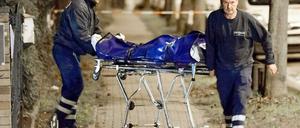 Polizei und Notärzte konnten nur noch den Tod des erschossenen 46-Jährigen feststellen.
