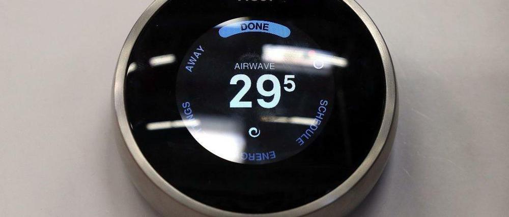 Ein "intelligenter" Raumthermostat von Nest Labs.