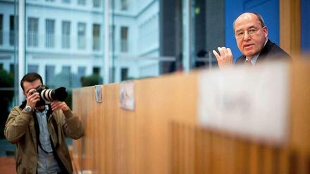 Gregor Gysi am Freitag vor der Bundespressekonferenz