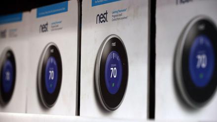 Datensammeln leicht gemacht: Die Firma Nest stellt vernetzte Thermostate und Rauchmelder her.