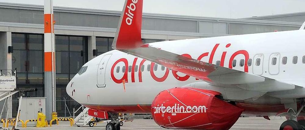 Air Berlin hat die Flughafengesellschaft auf mindestens 48 Millionen Euro Schadenersatz verklagt.