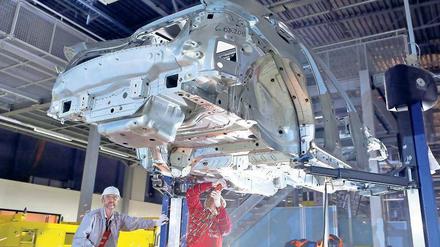 Wie bestellt. Autos dürften in diesem Jahr wieder eine der wichtigsten Stützen der deutschen Exportwirtschaft sein – etwa der in Leipzig hergestellte Geländewagen Macan von Porsche. Foto: dpa