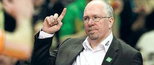 Mark Lebedew, 46, ist seit 2010 Trainer der Berlin Volleys. In den vergangenen zwei Spielzeiten feierte der Australier mit seiner Mannschaft die deutsche Meisterschaft.