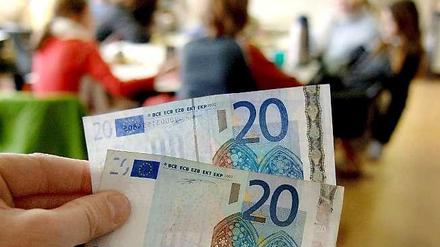 Was im ersten Moment nach einer großen Summe klingt, bedeutet für die einzelne Schule nur 7000 Euro.