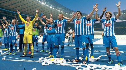 Warmes Blau. So viel Spaß hat Hertha BSC lange nicht gemacht. Nach der Hinrunde liegt der Aufsteiger mit 28 Punkten auf einem Europapokalplatz.