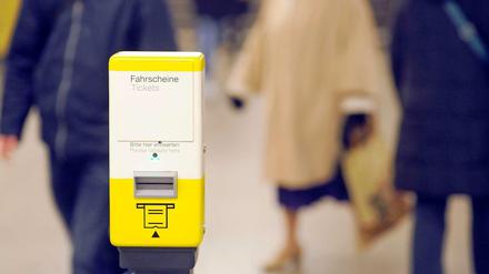 Ticketentwerter der BVG: Nicht jeder Fahrgast nimmt den Automaten in Gebrauch.