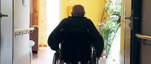 Allein im Heim. Mittlerweile gibt es in Deutschland 2,5 Millionen Pflegebedürftige.