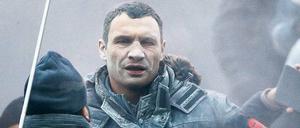 Vitali Klitschko wurde bei Krawallen in Kiew mit einem Feuerlöscher besprüht.