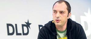 Verschwiegen. Wenig Persönliches ist von Jan Koum, dem Mitgründer des Messaging-Dienstes WhatsApp, bekannt. Er soll 37 Jahre alt sein. Foto: Marc Müller/dpa