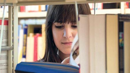 Rückzugsraum, Bildungseinrichtung, Freizeitzentrum. Berlins Bibliotheken haben viele Funktionen, ihre Zahl aber sinkt seit Jahren kontinuierlich.
