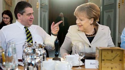 Die Kanzlerin und ihr Vize: Angela Merkel (CDU) und Sigmar Gabriel (SPD) auf der Kabinettsklausur in Meseberg.