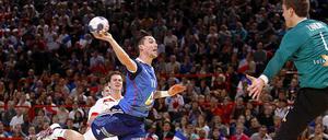 Glänzende Offensive. Frankreichs überragender Torschütze Samuel Honrubia (9 Treffer) war gegen Weißrussland der Sieggarant.