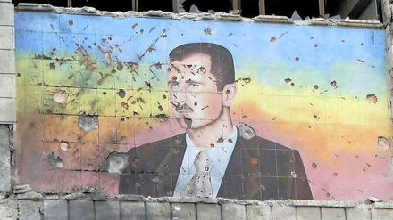 Der Außenminister der Assad-Regierung und Ahmad Jarba, Präsident der Syrischen Nationalen Koalition, machten sich auf der Friedenskonferenz gegenseitig für das Blutvergießen verantwortlich.