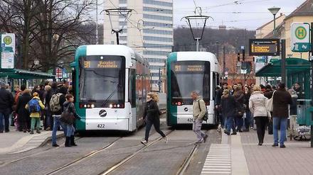 Kein schöner Zug. Die Potsdamer Variobahnen könnten entgleisen - deshalb müssen sie im Depot bleiben.