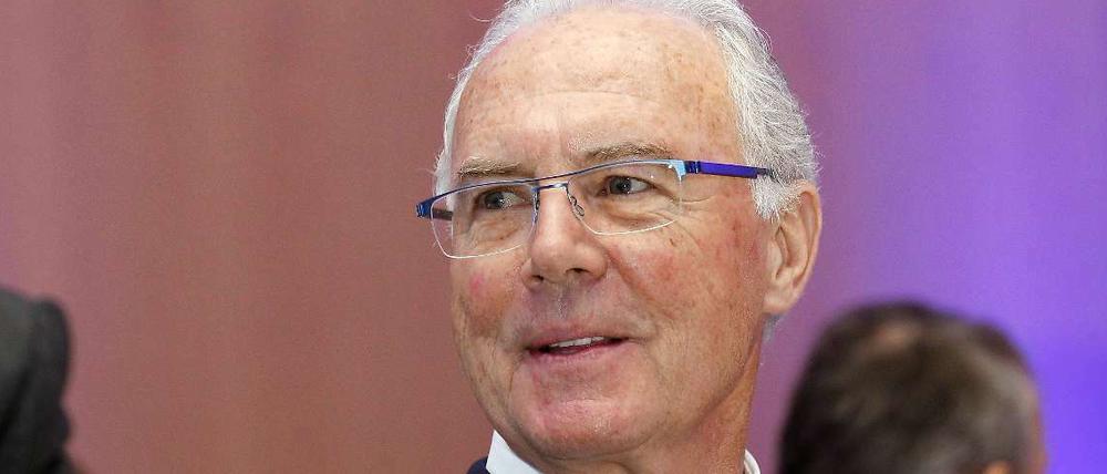 Franz Beckenbauer, 68, ist vielen Lebenslagen gewachsen. Zwischen Sixdays-Startschuss und Mira-Award in Berlin blieb kurz noch etwas Zeit für ein Gespräch. 