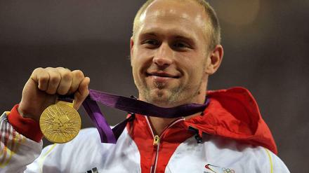 Für 7,50 Euro zu versteigern? Mit seiner Sportlotterie will Robert Harting mehr finanzielle Unterstützung für übersehene Sportarten erzeugen. 