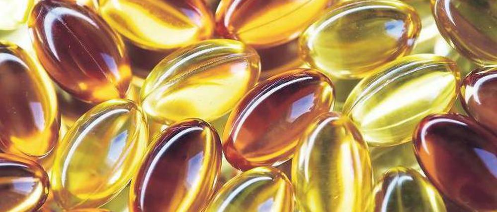 Nebenwirkung. Die Faustregel „viel hilft viel“ gilt möglicherweise nicht für Antioxidantien. Vitamin-E-Kapseln zum Beispiel könnten unbeabsichtigt Krebszellen helfen. Foto: Imago