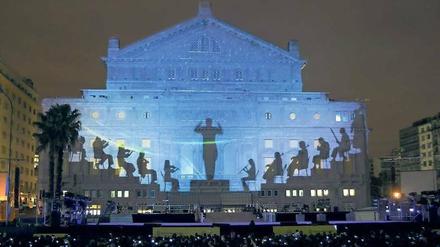 Mit einer spektakulären Feier wurde das Teatro Colón in Buenos Aires 2010 nach einer mehrere Jahre dauernden Renovierung wiedereröffnet.