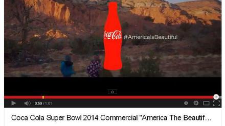 Der in diesem Jahr führt der Coca Cola Werbespot zum Super Bowl zu kontroversen Diskussionen.