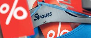 Das Wetter war schuld. Wegen des langen Winters blieb die Frühjahrskollektion in den Geschäften hängen. Foto: dpa