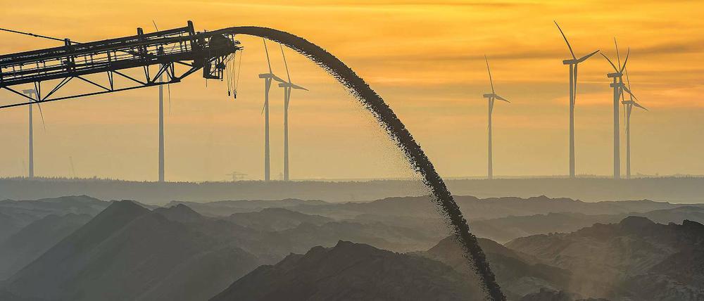 Kohle statt Windkraft: Rund acht Prozent mehr Strom als 2012 hat Vattenfall im vergangenen Jahr mit Braunkohle produziert. Foto: Imago