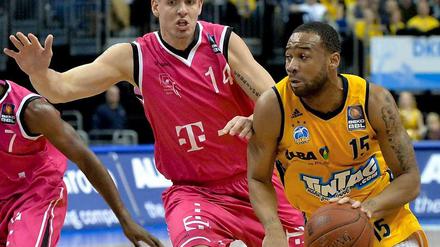 Matchwinner: Reggie Redding (rechts) traf den entscheidenden Dreipunktewurf gegen Bonn.
