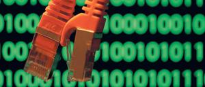 Angreifbar. Häufig werden auch besonders sensible und wertvolle Daten nur mangelhaft gegen Hacker und Spione geschützt. 