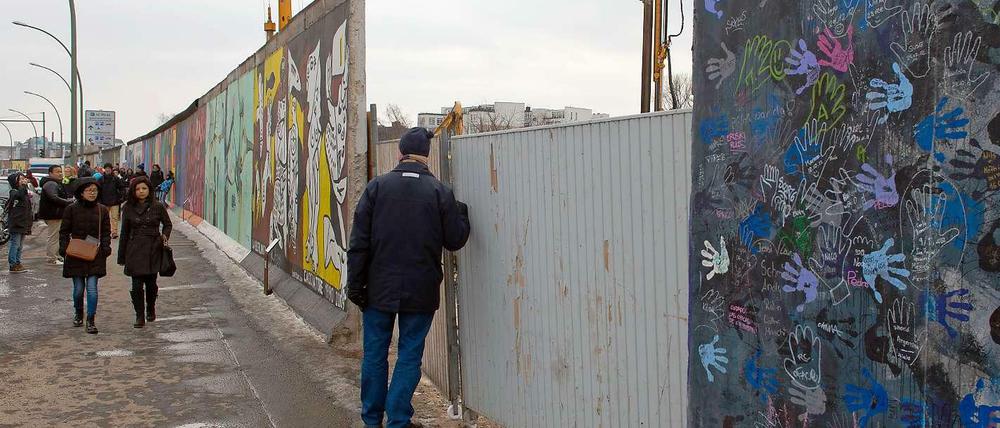 6,10 Meter - so breit ist die Lücke in der East Side Gallery