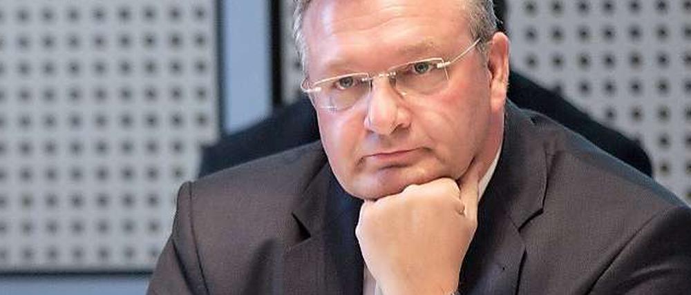 Frank Henkel will mehr gegen Kriminalität im Internet tun.