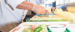 Küchenchef Alain Doenlen auf der „Mein Schiff 2“ von Tui Cruises.