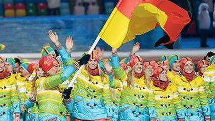 Die Deutschen Sportler bei der Eröffnung der Winterspiele. 