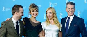 Vier Lebensmüde – zumindest im Film (von links nach rechts): Aaron Paul, Imogen Poots, Toni Collette und Pierce Brosnan.