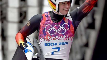 Wird schon. Natalie Geisenberger nach ihrem ersten Lauf im Eiskanal.