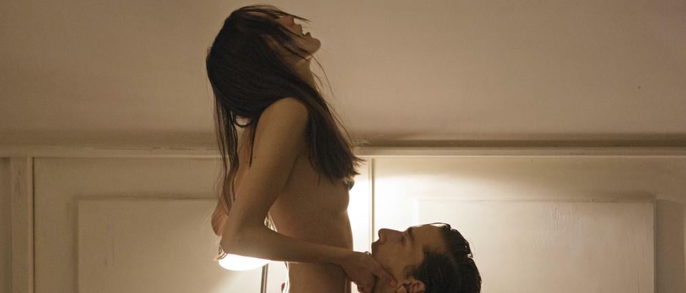 Haut ist der Hauptdarsteller: Stacy Martin und Shia LeBeouf in "Nymphomaniac"