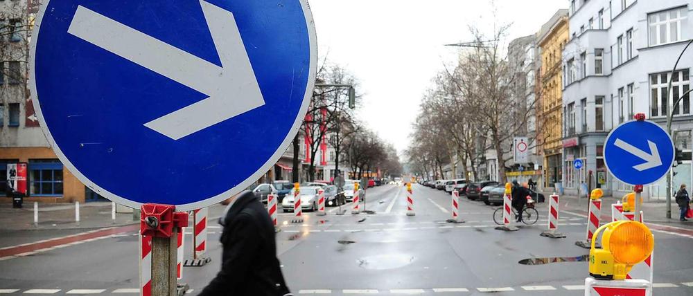 Berlin-Tiergarten, die Potsdamer Straße ist mal wieder kaputt. Auch darüber wir erst vor wenigen Tagen berichtet. 