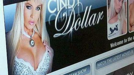 Mahnt alle ab: An Filmen mit "Cindy Dollar" will die Schweizer Firma The Archive Rechte besitzen