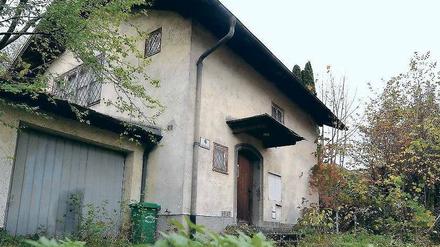 Unscheinbar. Welche Werke in diesem heruntergekommenen Domizil aufbewahrt wurden, ist noch nicht bekannt.