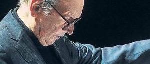 Der Unbestechliche. Ennio Morricone am Dirigentenpult. 