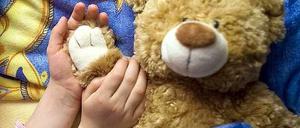 Im Kinderlied heißt es: Morgen früh, wenn Gott will, wirst Du wieder geweckt. Auf Neubelgisch künftig: Morgen früh, falls Du und der Arzt es nicht anders wollen....