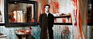 Eines Tages, oh Baby, werden wir alt sein: Der Vampir Viago (Taika Waititi) hat auch mit 379 Jahren noch keine Lust auf Putzen.