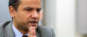Edathy bestreitet, in Besitz kinderpornografischen Materials gewesen zu sein. 