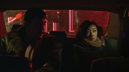 Polizist Wang (Fan Liao) nähert sich der Wäscherin Wu (Lun Mei Gwei)