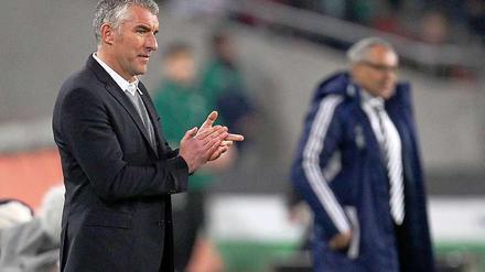 Felix Magath ist nur noch der Mann im Hintergrund für den HSV. Stattdessen stehen die Zeichen nun auf Mirko Slomka.