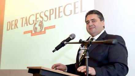 Vizekanzler, Minister, SPD-Chef: Auch Sigmar Gabriel hat jetzt "Agenda" auf der Agenda. Am Donnerstagabend sprach er im Verlagsgebäude des Tagesspiegels am Askanischen Platz vor rund 500 Gästen. 