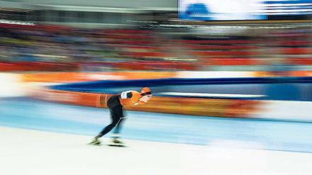 Orange Revolution. Es wirkt, als würden sie mit Ventilatoren laufen. Dreimal ging der komplette Medaillensatz bei den olympischen Wettbewerben bisher an die Holländer. 