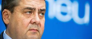 SPD-Chef Sigmar Gabriel steht vor seiner ersten Belastungsprobe als Vize-Kanzler.